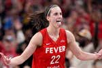 Caitlin Clark bate el récord de asistencias en una temporada de la WNBA