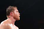 Canelo vuelve a rugir y retiene su triple corona de forma unánime: “Soy el mejor del mundo”