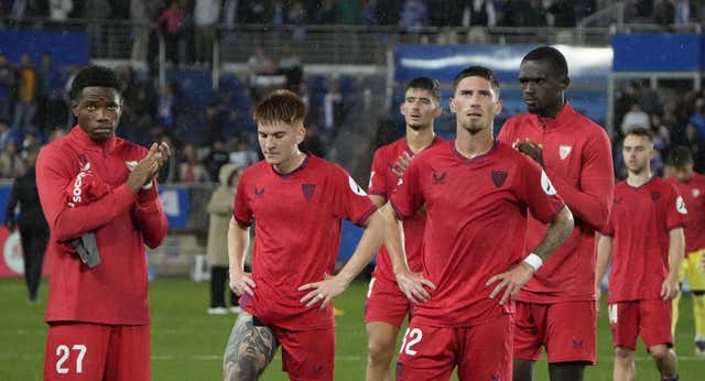 Otra crisis en el Sevilla evidencia que ahora su realidad es luchar por la permanencia