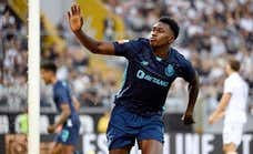 Samu Omorodion la vuelve a liar y ya lleva tres goles con una única titularidad