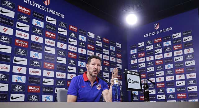 Simeone se une a la crítica por la sobrecarga de partidos: «Con salud podemos tener equipo, sin salud es imposible»
