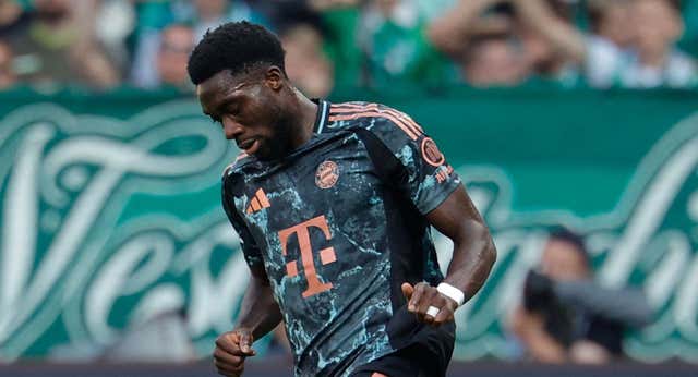 Davies sigue la estrategia de Alaba y deja una frase con mensaje: «Siempre llevaré al Bayern en mi corazón»