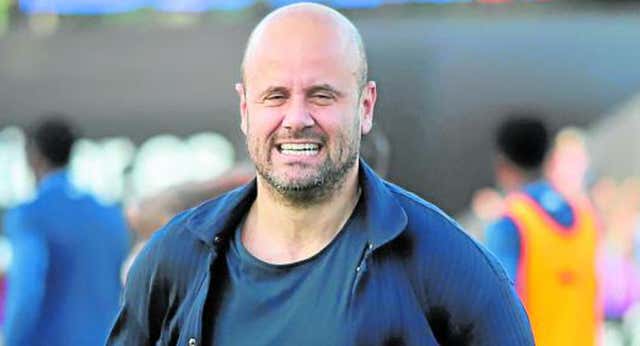 El entrenador español que ha sido despedido en Catar después de cinco partidos…  ¡pese a ganar e ir 5º clasificado!