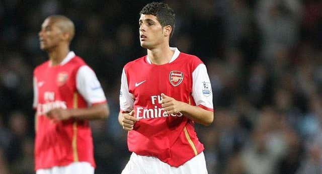 Fran Mérida mira desde la retirada al niño promesa que se fue al Arsenal: «Crees que comes comida basura y puedes rendir igual«