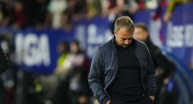 Flick sigue sin inventarse excusas y se pone como escudo: «Si buscáis un culpable, soy yo»