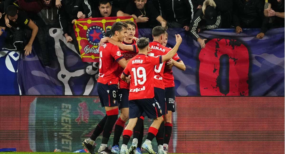 Osasuna celebra el segundo gol de Budimir.
