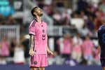 Leo Messi persigue un nuevo récord mientras se decide entre ser superhéroe o villano