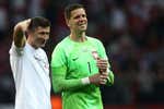 El Barça junta a dos 'vecinos' de Varsovia que solo compartían sueños de verano: «Lewandowski y Szczesny son muy buenos amigos»