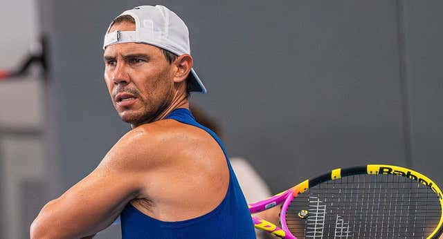 Rafael Nadal enciende la ilusión con un vídeo y 15 derechazos: «¡Ahí es perfecto!»