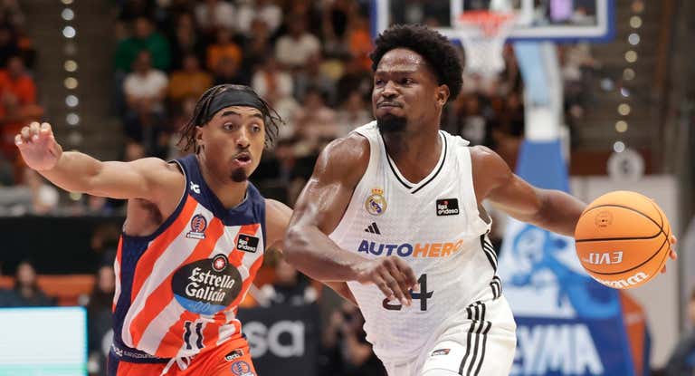 El jugador del Real Madrid Andrés Feliz en el partido de ACB contra el Leyma Coruña.