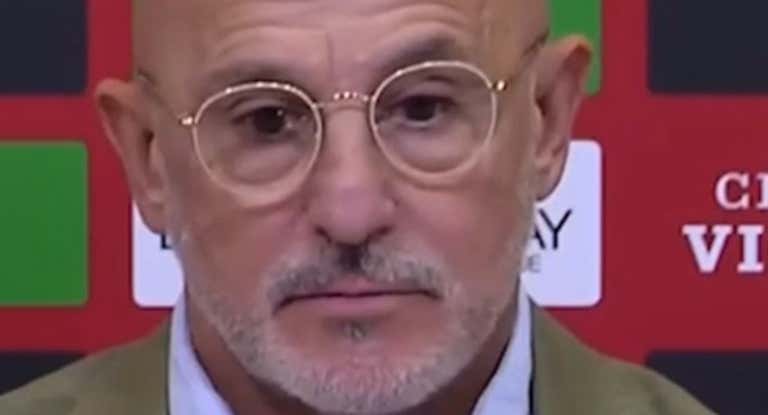 De la Fuente y Santi Denia mostraron su rechazo a los ultras en rueda de prensa.