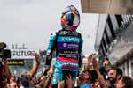 David Alonso se convierte en Campeón del Mundo de Moto3 a lo “campeón”