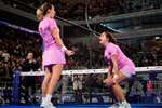 Ari Sánchez y Paula Josemaría repiten en Roland Garros despertando a una niña de un sueño