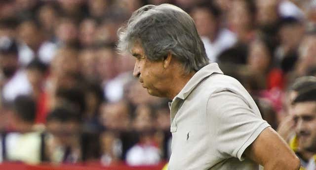 Pellegrini apunta al penalti: «Una acción tan importante hay que revisarla en el VAR»