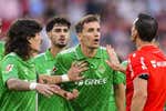 El derbi pone al Betis ante el espejo: de la planificación a la dirección de Pellegrini