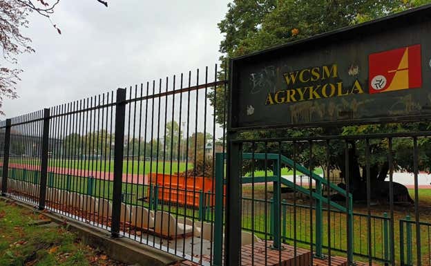 Entrada a las instalaciones de Agrykola. Relevo