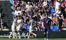Álex Calatrava, el rey inesperado de las asistencias en Segunda derriba la titularidad del equipo revelación