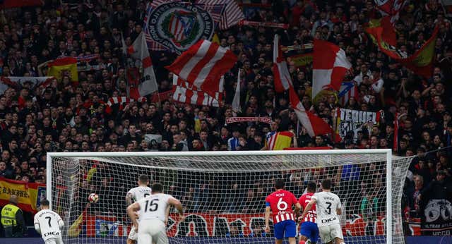 El Atlético de Madrid recurrirá la sanción interpuesta por el cierre parcial del Fondo Sur del Metropolitano