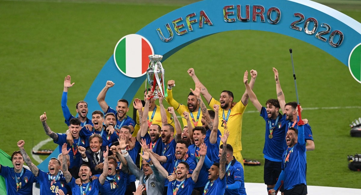 ¿Qué camiseta ganó la EURO 2020?