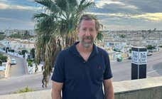La 'Nueva Condomina' ahora es el 'Enrique Roca' por el dinero de este atípico mecenas: «Debería decir que no, pero es un capricho»
