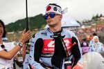 Manu González se pronuncia tras la polémica con el patrocinador chino: “Eran simplemente imágenes relacionadas con el país que nos acogió para la carrera”