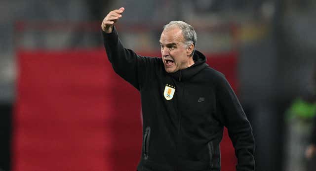 Perú echa más sal a la herida de Marcelo Bielsa con Uruguay: «Sé que mi autoridad queda afectada»