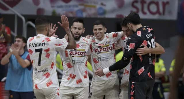 ElPozo Murcia saca los colores al Barça y le endosa una goleada en el estreno liguero