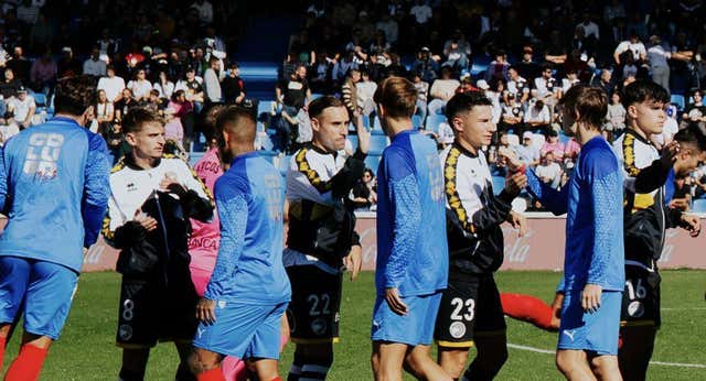 Una agresión de un aficionado de Unionistas escandaliza en Primera RFEF y el afectado da ejemplo: “Hemos vivido un ambientazo”