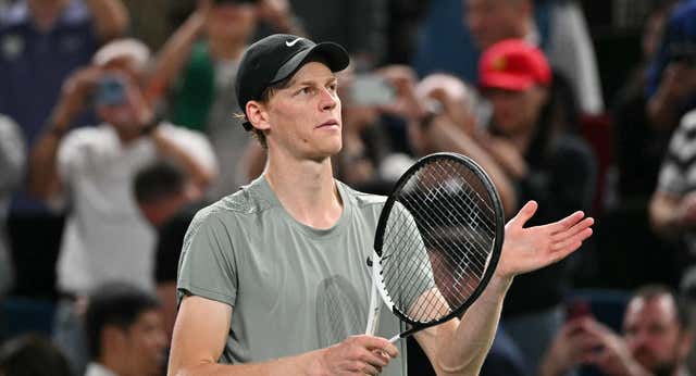 Sinner levanta su tercer Masters 1000 ante Djokovic y completa una semana redonda en Shanghái