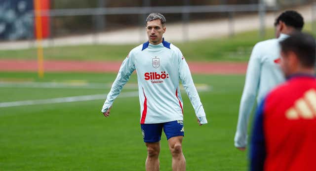 Alineaciones de España – Serbia para la Nations League: fijos, dudas y probables