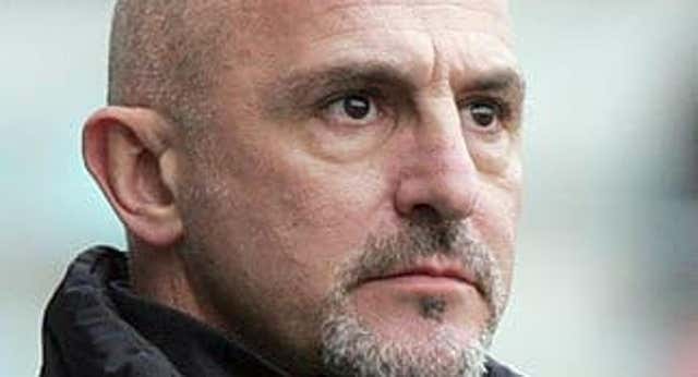 ¿Cuál es el club: Sevilla, Athletic o Logroñés?