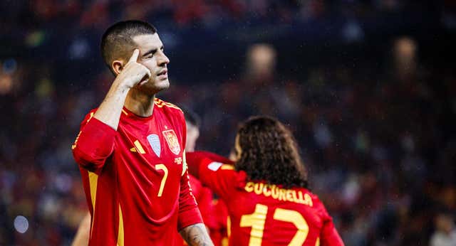 Álvaro Morata responde a la presión de Samu Omorodion y Mateo Joseph por adelantar el cambio generacional