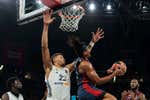 Markus Howard y Chima Moneke tiran del 'carácter Baskonia' para tumbar al Real Madrid