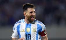 «El pibe» Messi regala una exhibición 'Monumental' con un hat-trick mientras deja dudas sobre su futuro: «Pueden ser los últimos partidos»