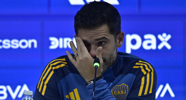 El director deportivo del Chivas: «El equipo está herido por la falta de compromiso de Gago»