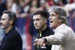 Pellegrini, libreta y mensajes para espantar otra crisis en el Betis