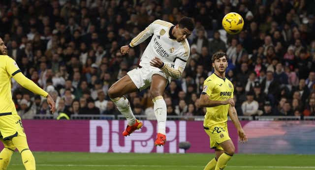 Un estudio augura más casos de alzhéimer y párkinson en futbolistas por los golpes en la cabeza