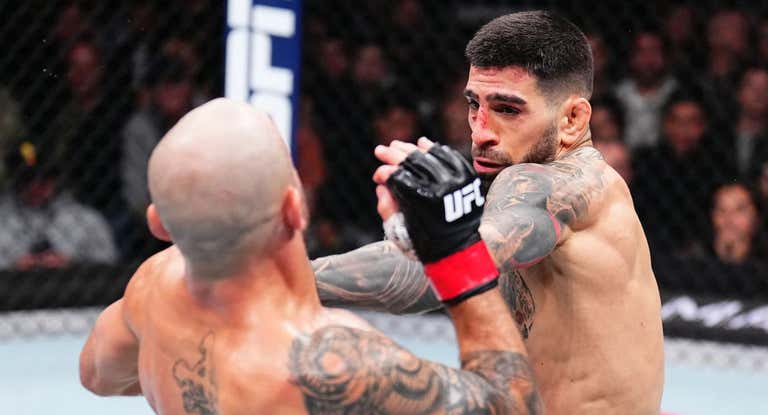 Ilia Topuria en su última pelea de UFC.