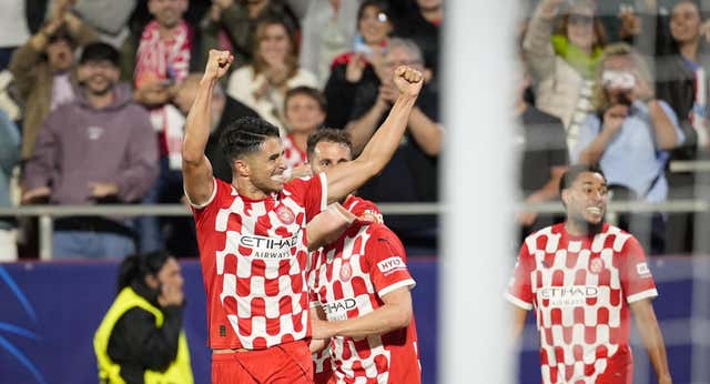 El «no juega mucho, pero…» que retrata al inesperado héroe del Girona: «Lo veo en los entrenamientos»