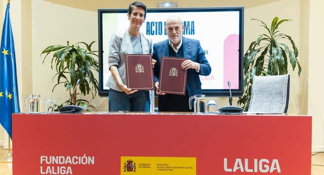 El Gobierno y LaLiga sellan una alianza para erradicar el racismo y el odio en el deporte