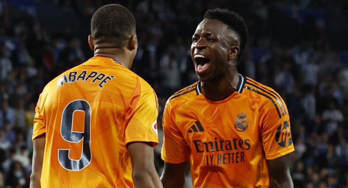 Mbappé y Vinicius celebran un gol.