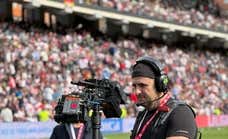 Manu Tomás, steadicam en LaLiga: «Un sueño recurrente es que estoy en medio del Bernabéu y me lesiono o me caigo y retrasan el partido por mi culpa»