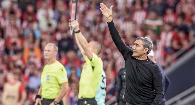 Valverde elogia a Arrasate antes de un partido con muchas deudas: “No es sorpresa; es una de LaLiga”