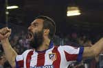 La noche en la que Arda Turan renovó con el Atlético metido en un coche con Gil Marín y delante de su local favorito: «Me sentía el rey del Calderón»