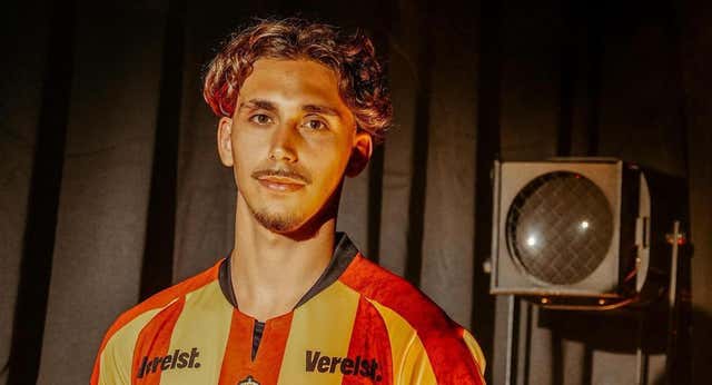 El canterano José Marsà lucha por tirar a abajo la etiqueta que persigue a los centrales de La Masia: «Es difícil de borrar»