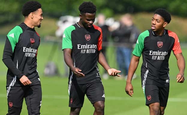 Nwaneri, Saka y Lewis-Skelly llegaron al Arsenal antes de los nueve. Getty Images