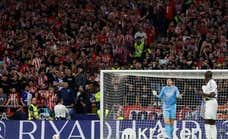El Atlético expulsa a nueve socios tras los incidentes del derbi