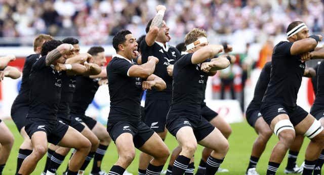 La crítica a una tradición milenaria como la haka pone al rugby en pie de guerra: «Es ridículo»