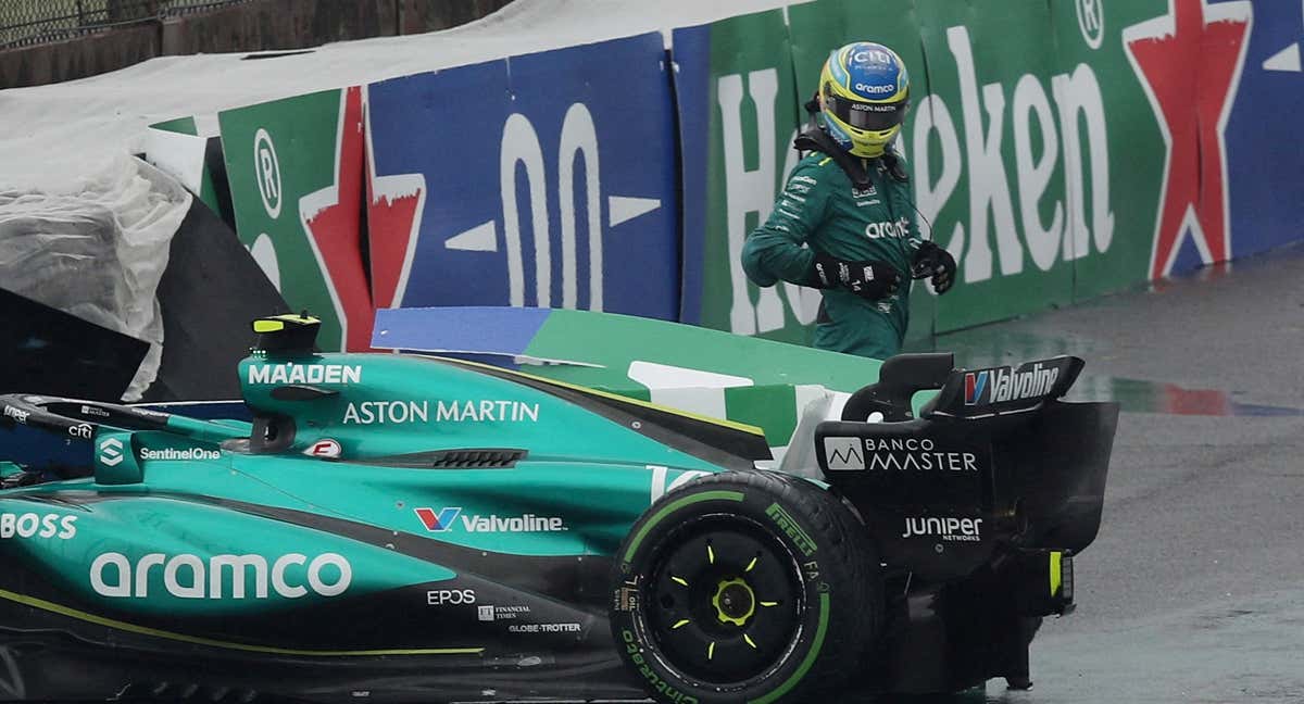 Alonso, tras su accidente en clasificación./REUTERS