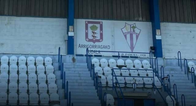 La violencia de los radicales llega a Tercera División: el Padura denuncia que un aficionado fue agredido por “ultras del Deusto”